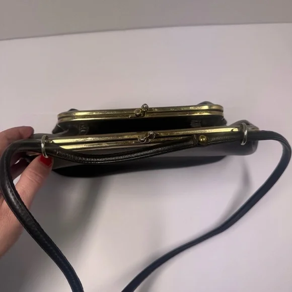 Vintage Kadin Double Snap Purse Black Leather Inside Zipper Rare Purse - Picture 10 of 16